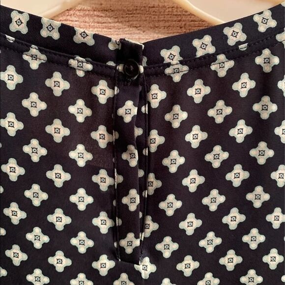 Loft Top - Picture 4 of 5